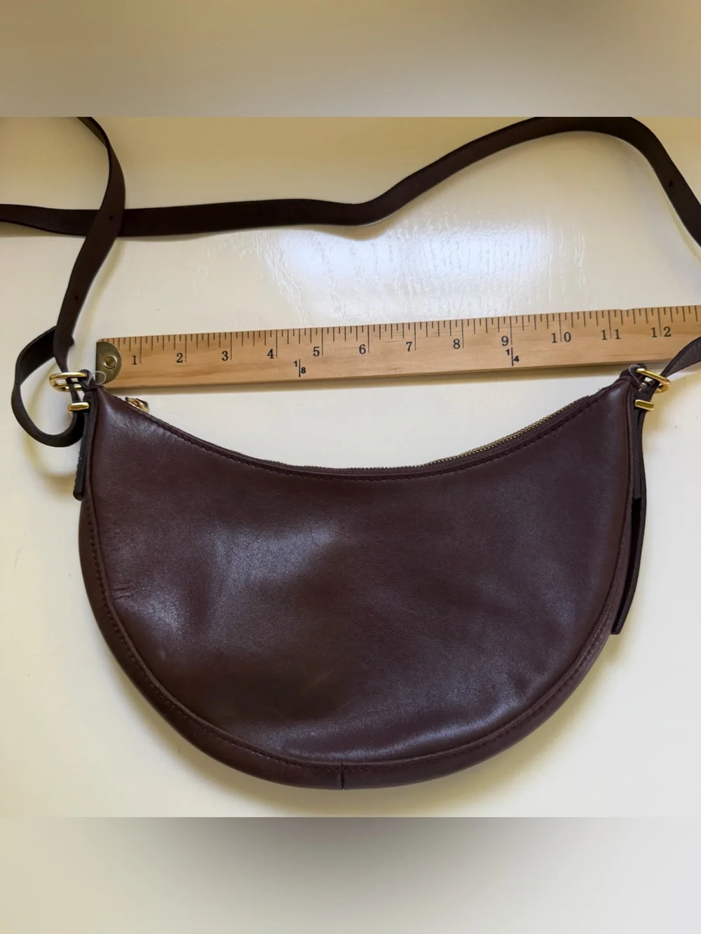 Madewell Essential Crossbody Bag Leather Crescent Chocolate Raisin